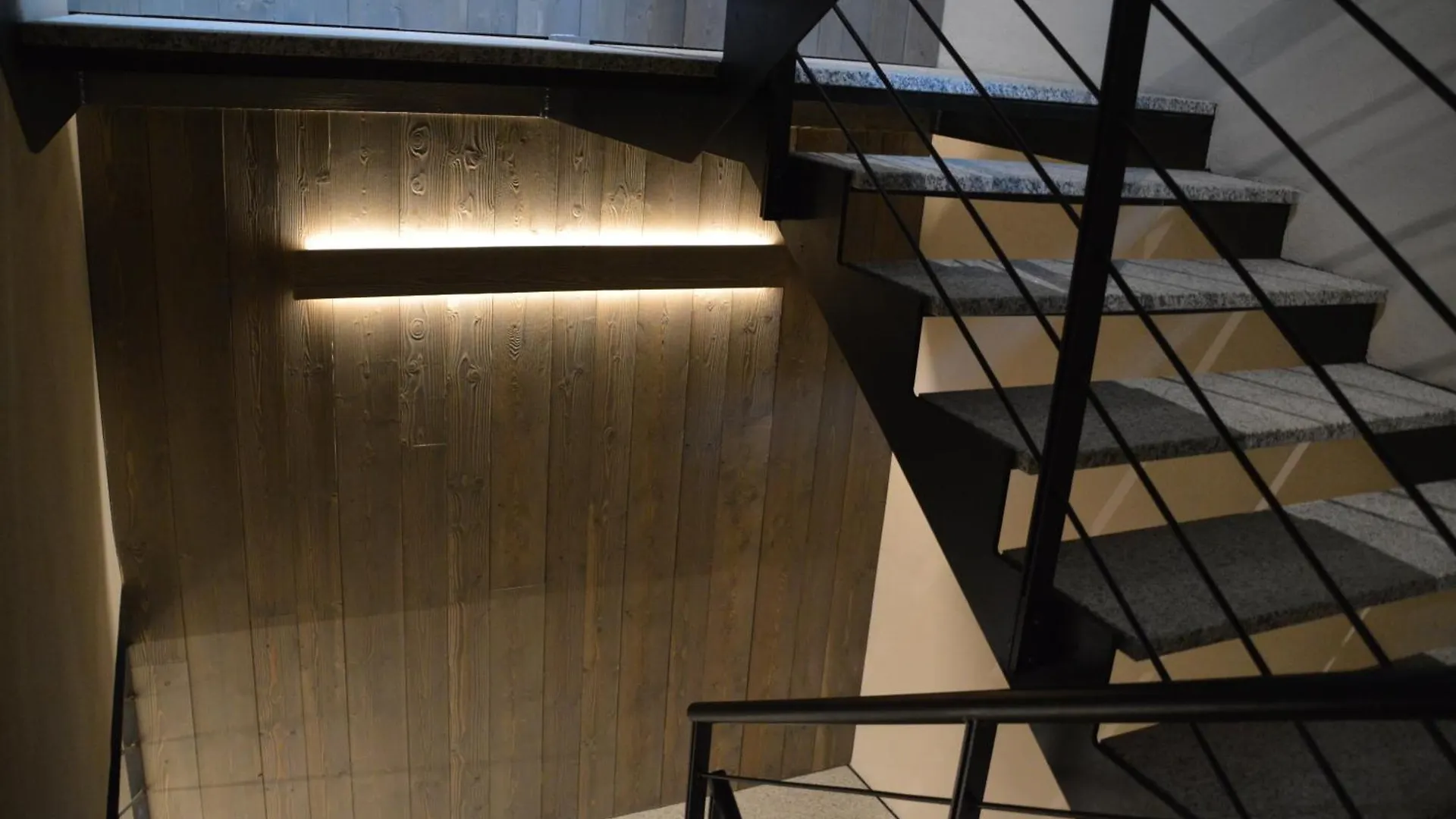Le Suites De San Campel Rta Ponte Di Legno 3*,