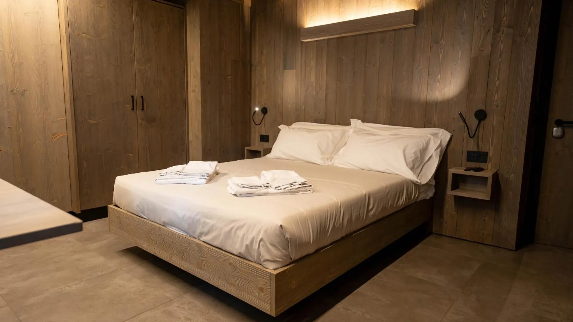 Le Suites De San Campel Rta Ponte Di Legno